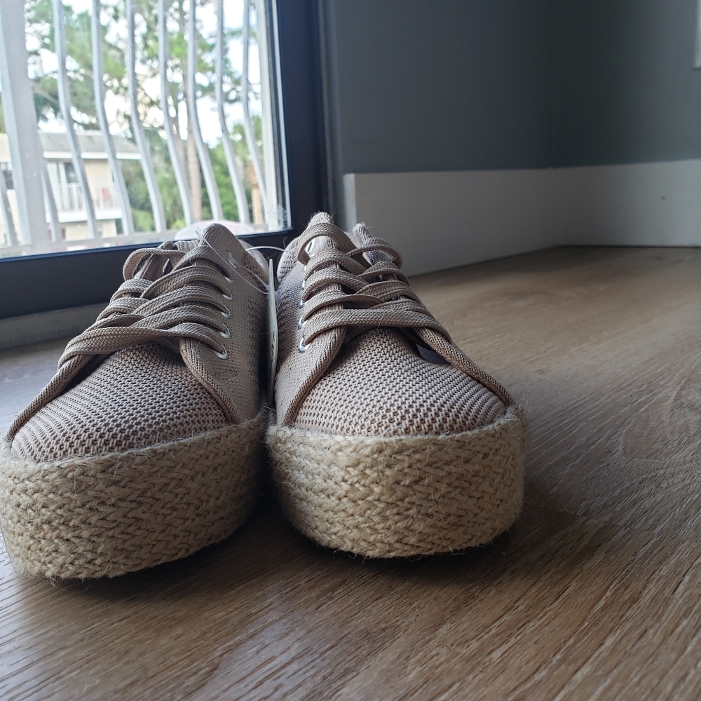 SOLD MUDD Shoes NEW - Picture 4 of 4
